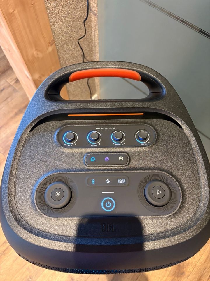 JBL Partybox 720 Karaoke Box Bluetooth mieten bei MENGTOOLS – 3