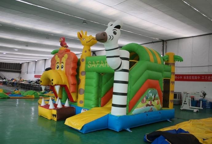 Hüpfburg Safari Rutsche mieten bei M.H.Events – 2