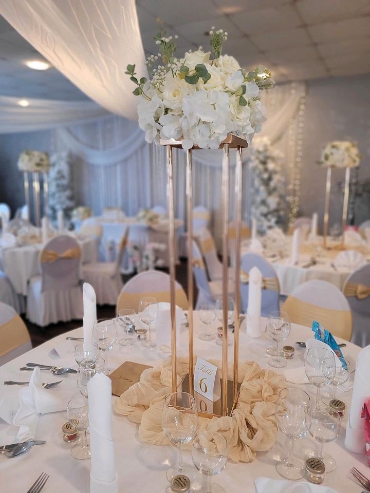 Blumenkugel Kunstblumen mieten bei M.H.Events – für die Hochzeit