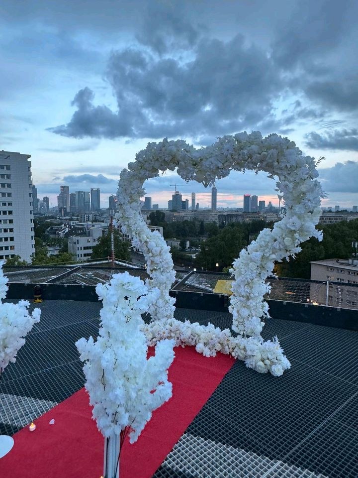 Traubogen Hintergrund mieten bei M.H.Events – für die Hochzeit – 3