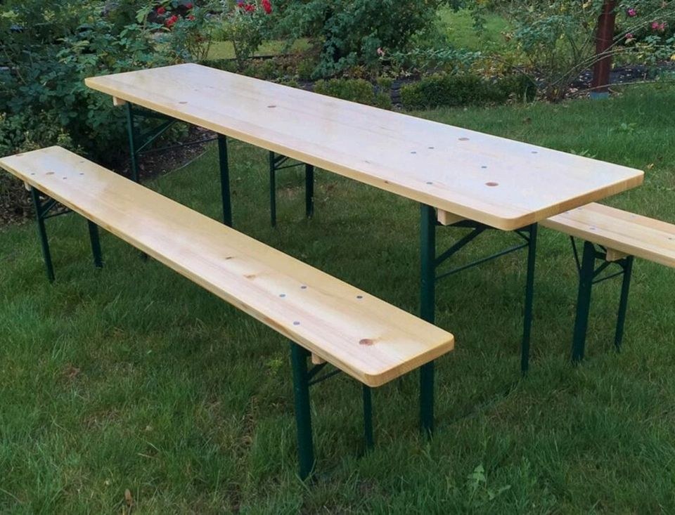 Bierzeltgarnituren Stehtische mieten bei M.H.Events – 2