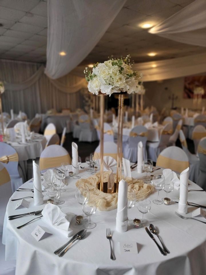 Blumenkugel Kunstblumen mieten bei M.H.Events – für die Hochzeit – 3