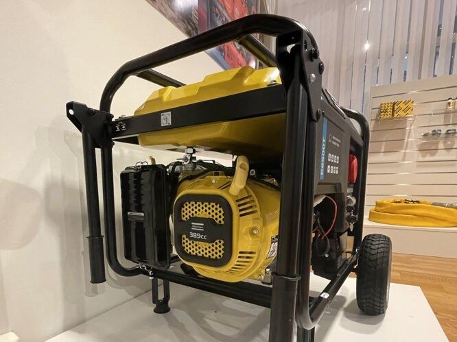 Stromaggregat 6,8 kVA Atlas Copco P6500T 230 V mieten bei Miet-Express – 3