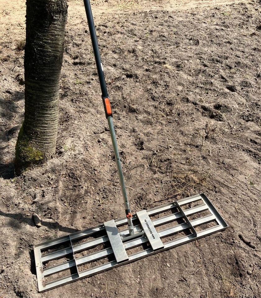 Rasenrakel Rasenglätter 120 cm mieten in Bad Zwischenahn