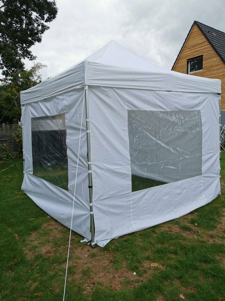 Pavillon faltbar 3x3 Meter mieten in Adendorf – in Minuten aufgebaut
