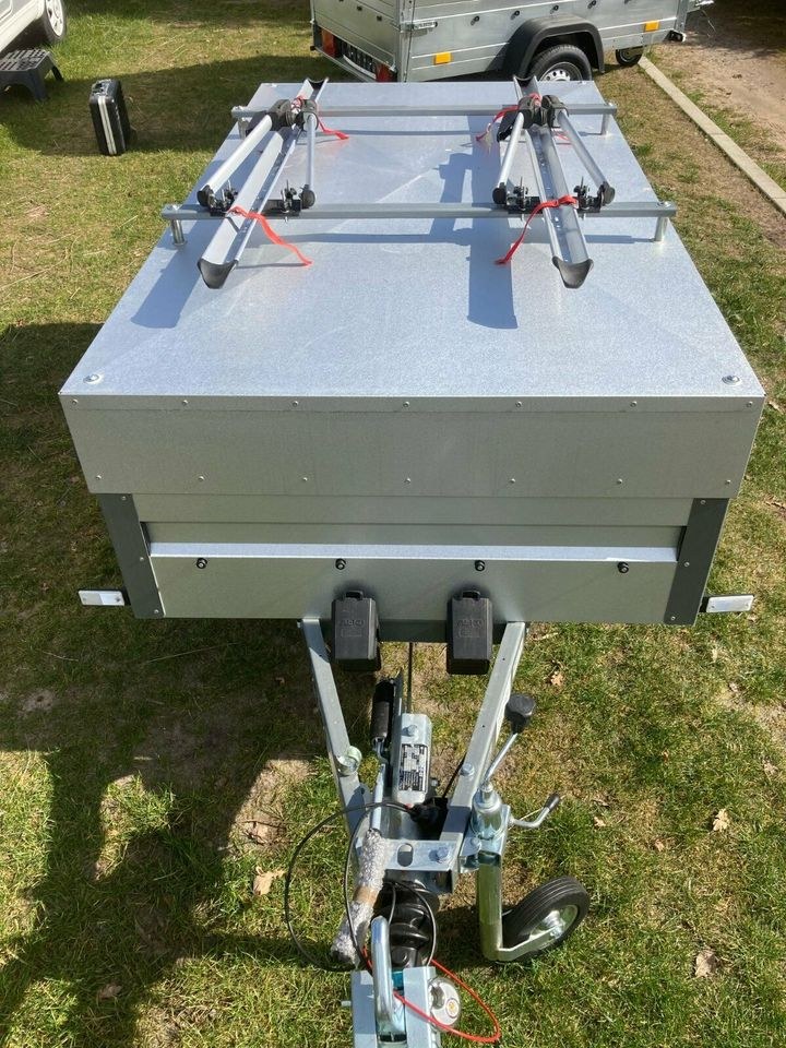 Urlaubsanhänger Deckelanhänger 850Kg gebremst mieten in Adendorf – 3