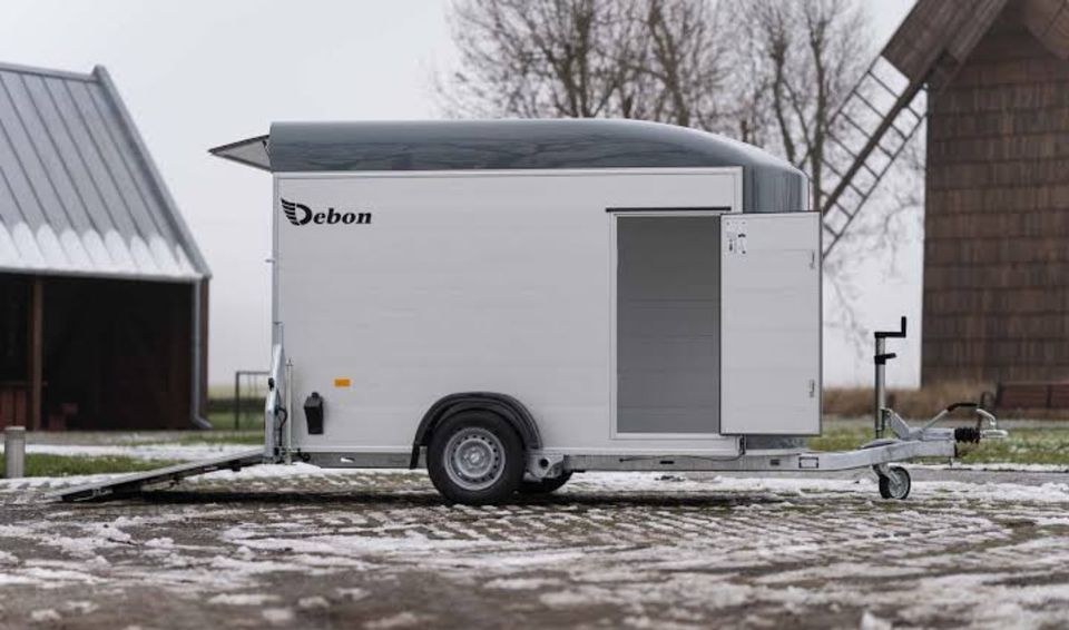 Debon C400 Alu Motorradanhänger Kofferanhänger mieten