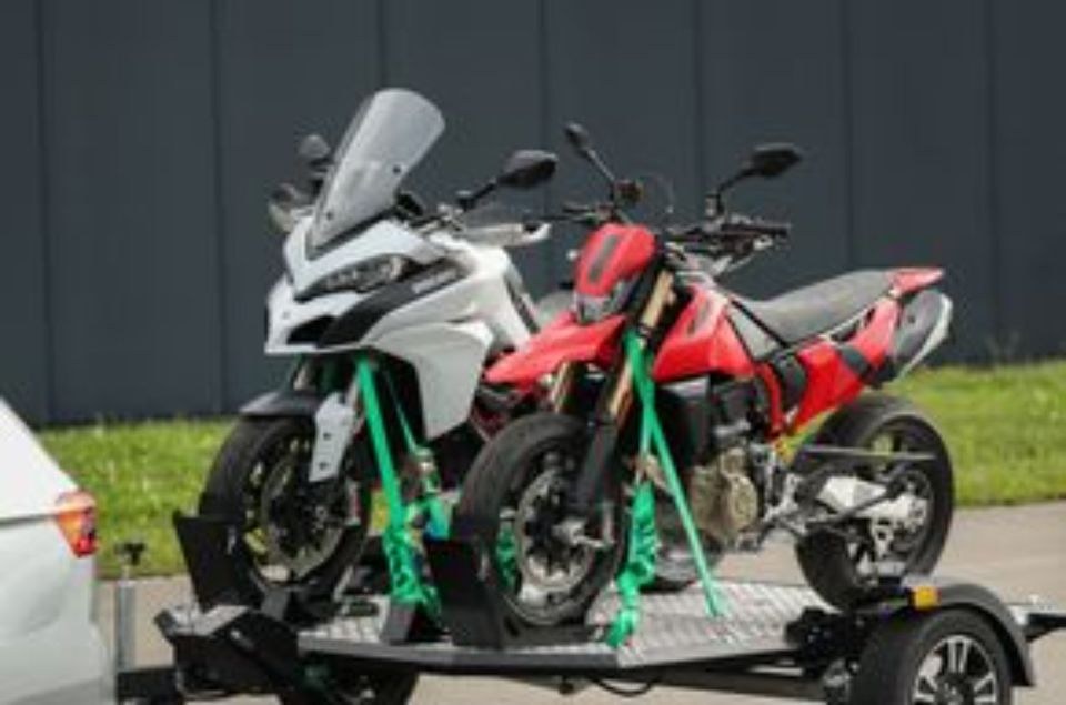 Motorradanhänger Lorries Model MT 2 mieten bei Mieten Statt Kaufen AVS