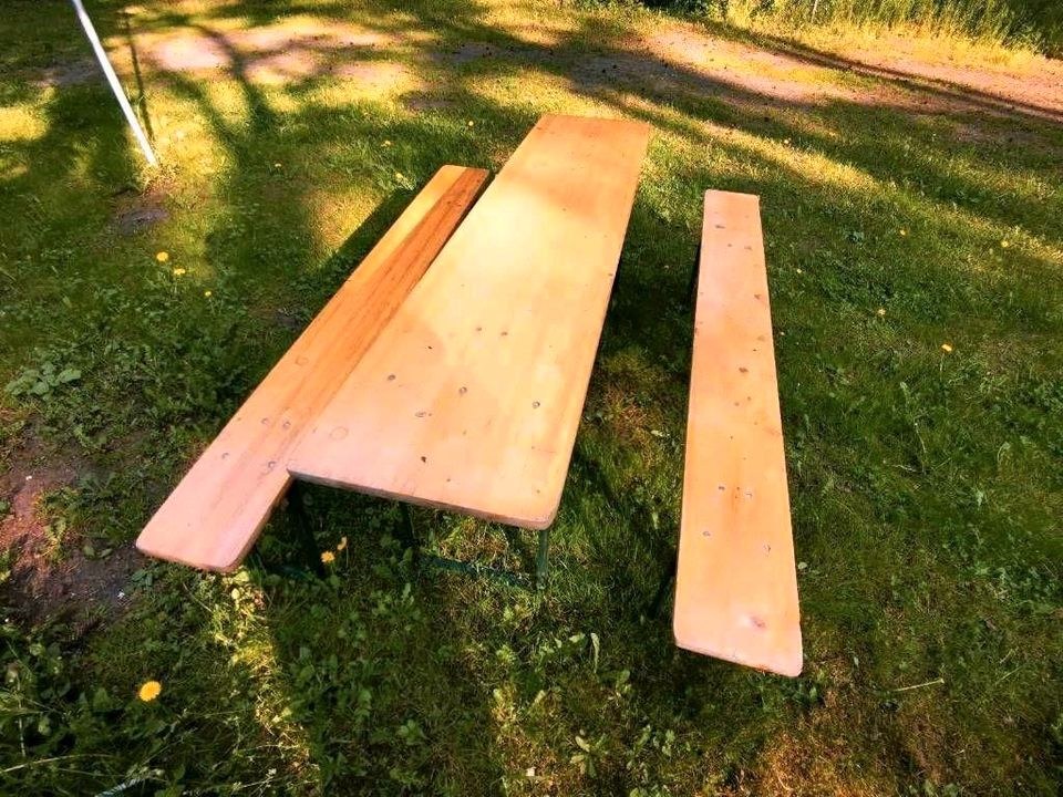 Bierzeltgarnituren N 220x70cm Stehtische 80cm mieten – 2