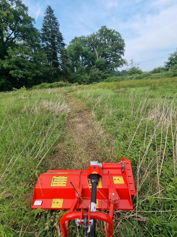 Trecker Mulcher mieten bei Mietpark Westerstede – für große Flächen – 3