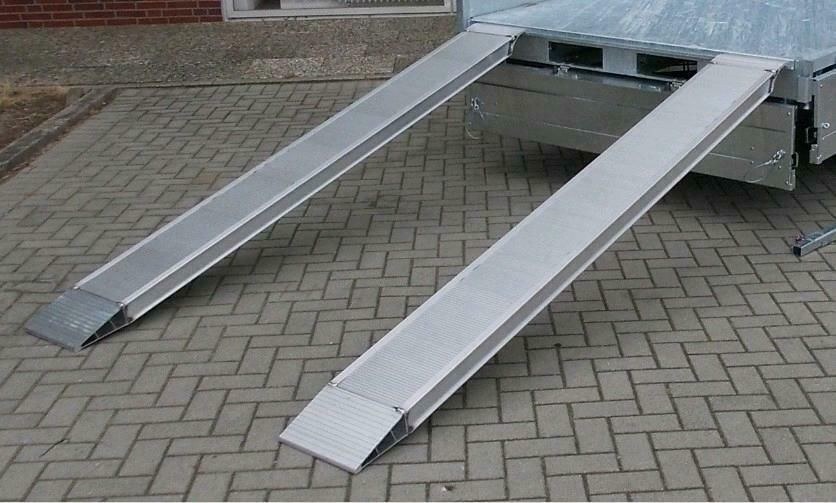 Rampen Alurampen 3 t Auffahrrampen Beladung mieten in Edermünde