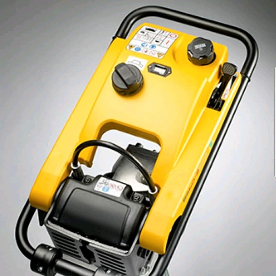 Stampfer Wacker Frosch Hopper Neuson BS60 2 Plus mieten in Edermünde – 3