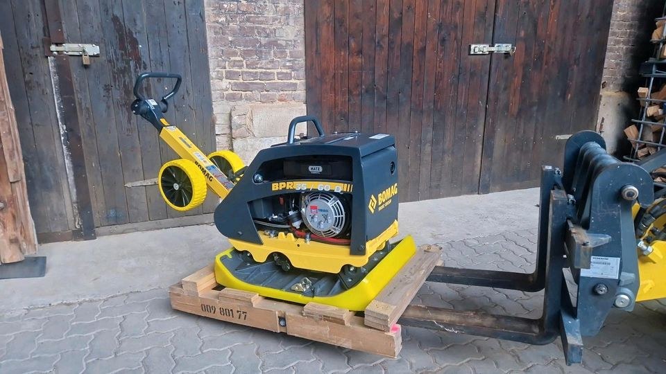 Rüttelplatte Stoneguard Bomag E Start 35 60 D mieten in Edermünde – 4