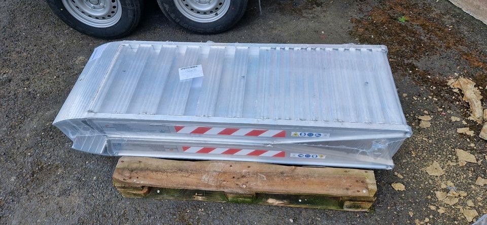 Container Rampen Alurampen Auffahrrampen Alu mieten in Edermünde – 2