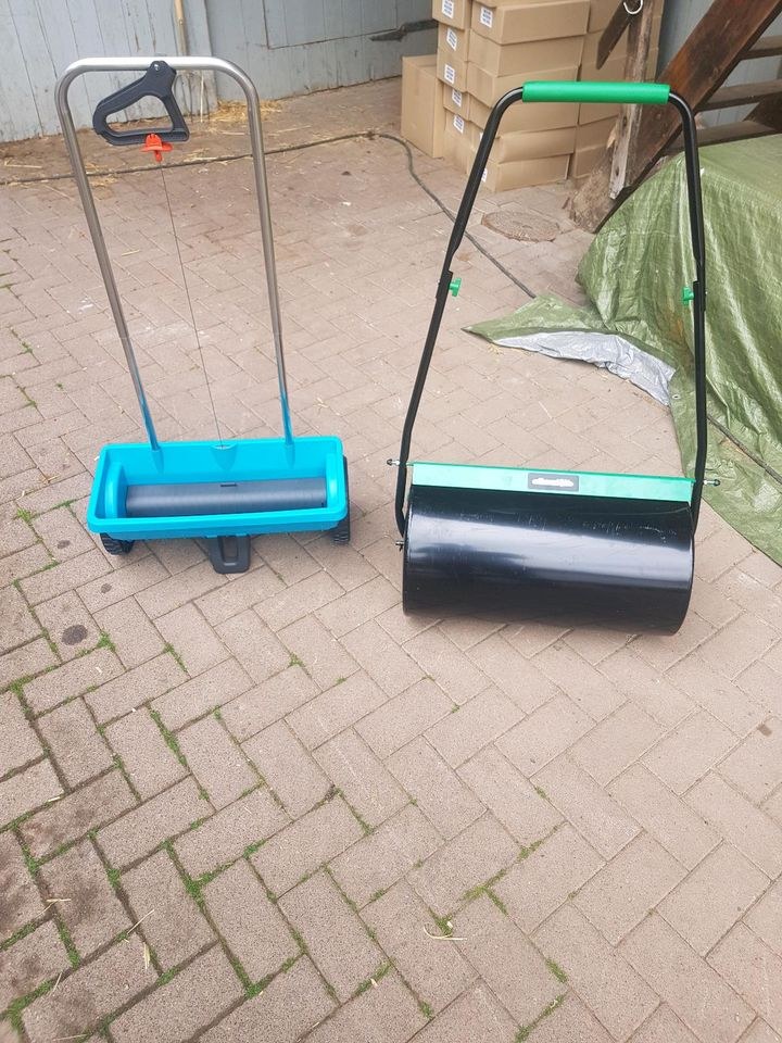 Rasenwalze Gartenwalze Saatgutstreuer Handwalze mieten in Edermünde