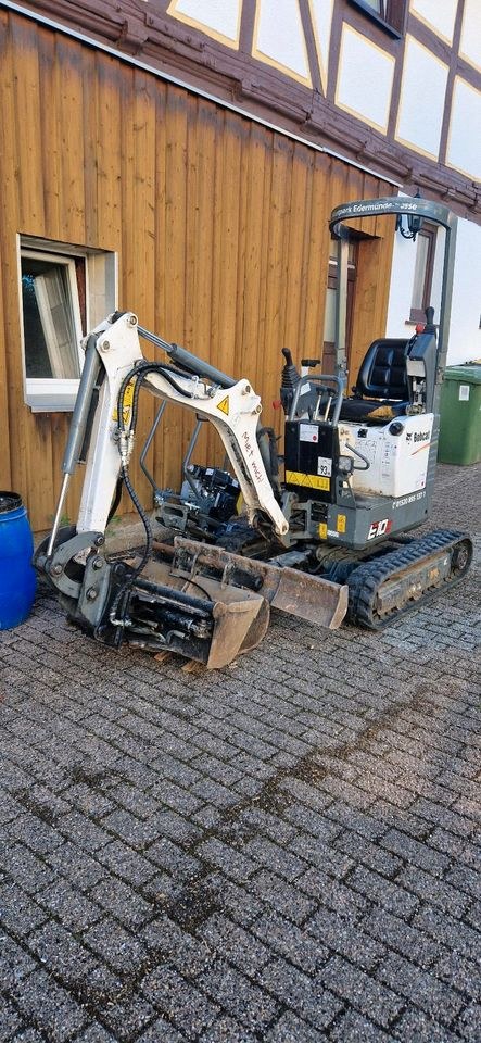Microbagger Bobcat E10z Minibagger Bagger 1,2 t mieten in Edermünde – 3