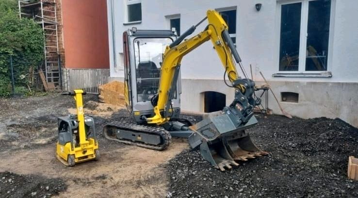 Minibagger 2 t Bagger Wacker Neuson ET 18 mieten in Edermünde – 3