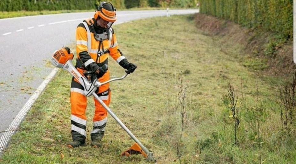 Stihl Freischneider Motorsense Fs 460 C em 2 mieten in Edermünde – 3