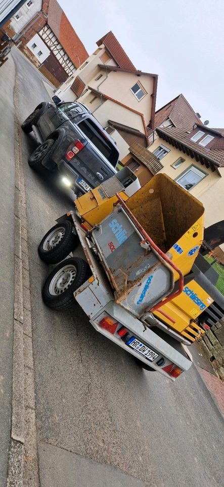 Holzhäcksler Häcksler Holzhacker Schredder mieten in Edermünde – 2
