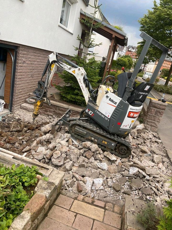 Microbagger Bobcat E10z Minibagger Bagger 1,2 t mieten in Edermünde