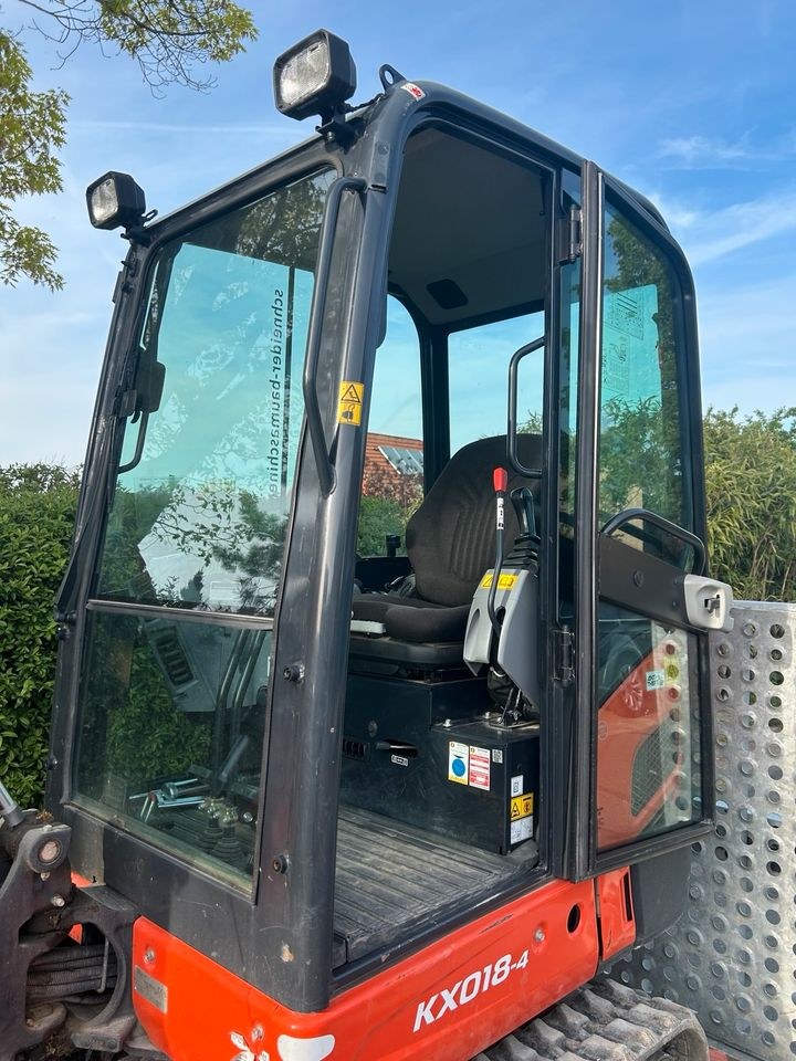 Minibagger Kubota KX018 4 Bagger mieten bei MietPark SPB – 3
