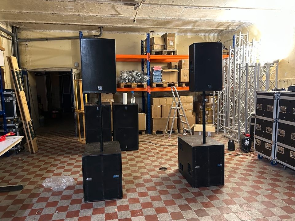 Musikanlage PA Anlage Tontechnik Lichttechnik mieten bei MietPark SPB