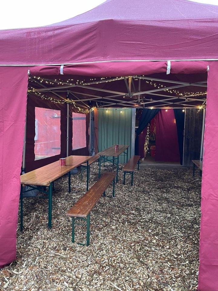 Pavillon,Faltpavillon Zelt Festzelt Partyzelt m mieten in Dabel