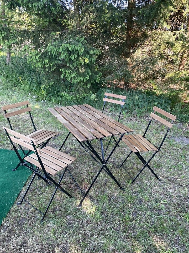 Bierzeltgarnituren Stehtische Tische mieten in Dabel