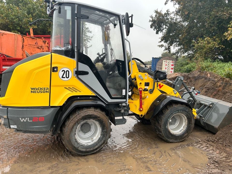 Wacker Wl28 Hoflader Radlader mieten in Schermbeck