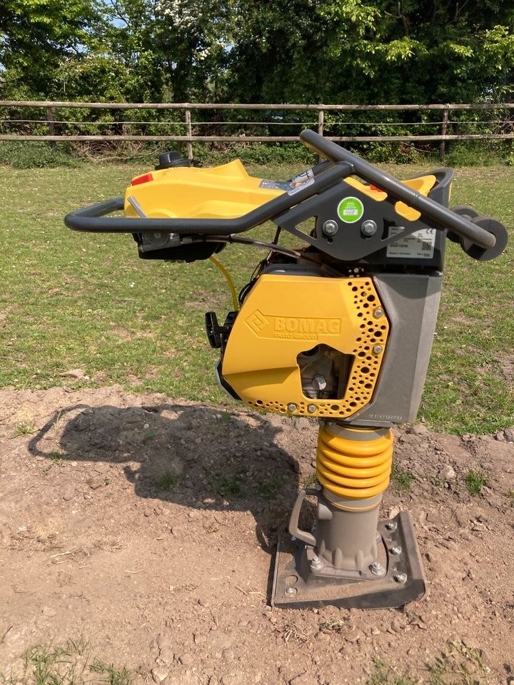 Stampfer Bomag Rüttelplatte mieten bei Minibagger Vermietung Nagel – 3