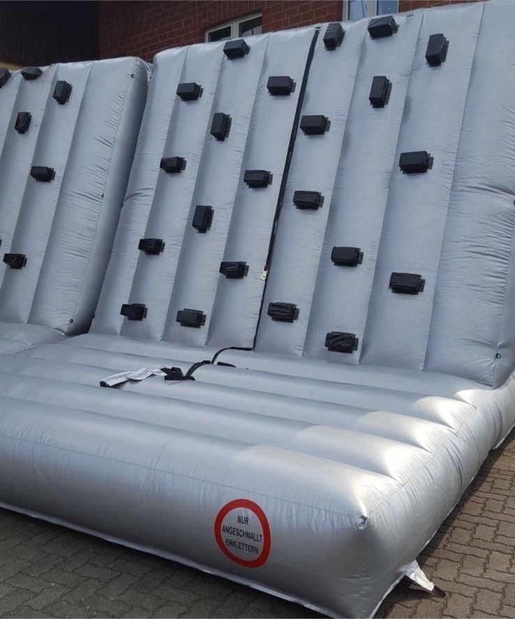 Kletterwand Hüpfburg Geburtag mieten bei Mister-Event de – 3