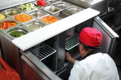 Saladette kühlvitrine Catering mieten bei Mister-Event de – 3