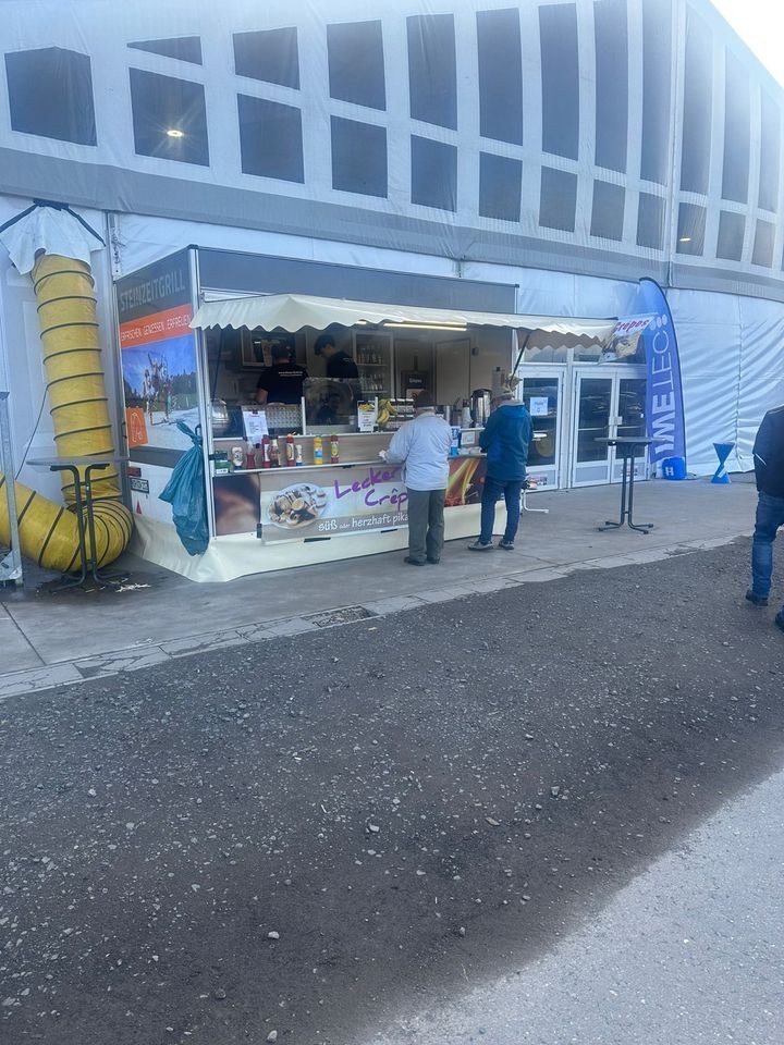 Food Truck Imbiss Imbisswagen Burger Wurst mieten bei Mister-Event de