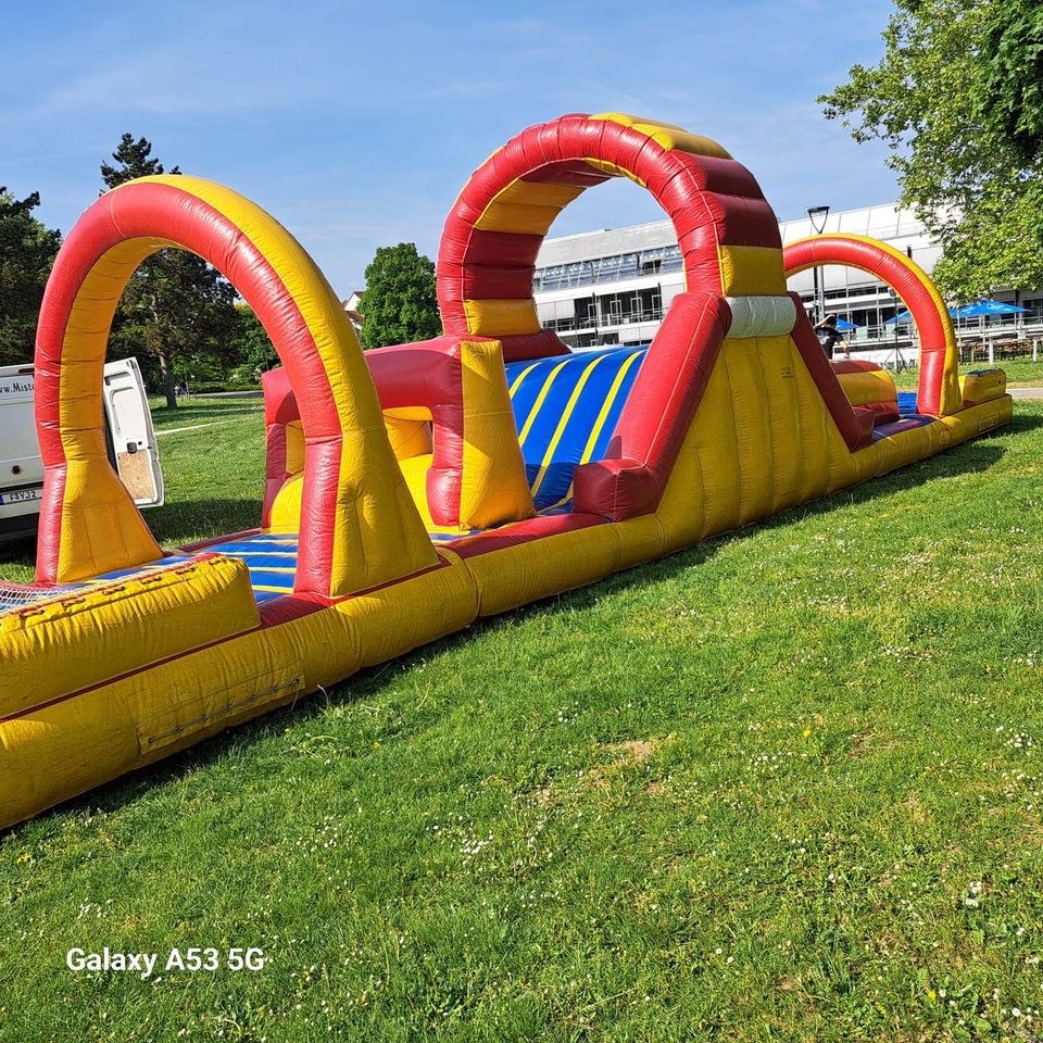 Hüpfburg hindernisparcour XXL Rutsche Firmen mieten in Bad Vilbel
