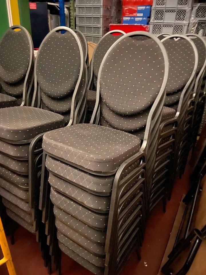 Stühle Stuhl Bankettstühle Hussen mieten bei Mister-Event de