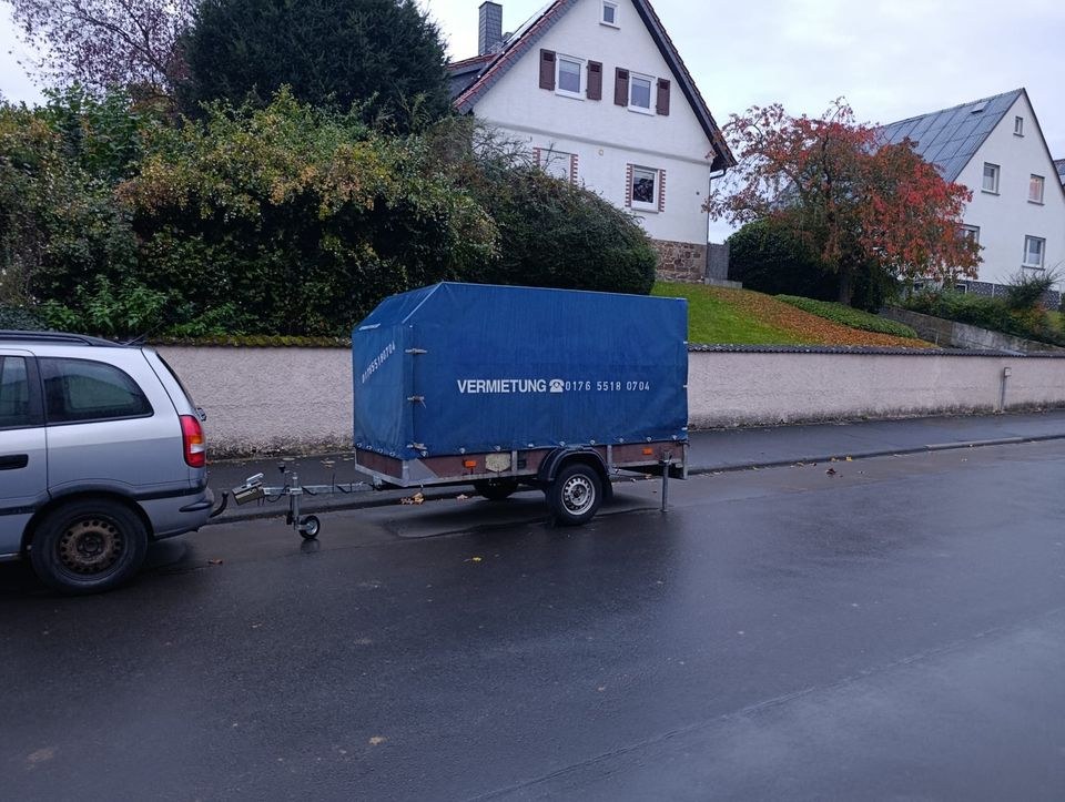 Pkw Anhänger 750kg Umzug Trailer Möbel mieten bei Mister-Event de