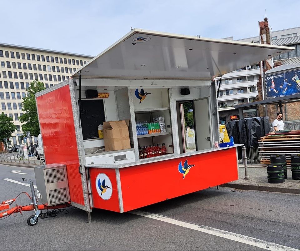 Ausschankwagen Getränkewagen kühlanhänger mieten bei Mister-Event de