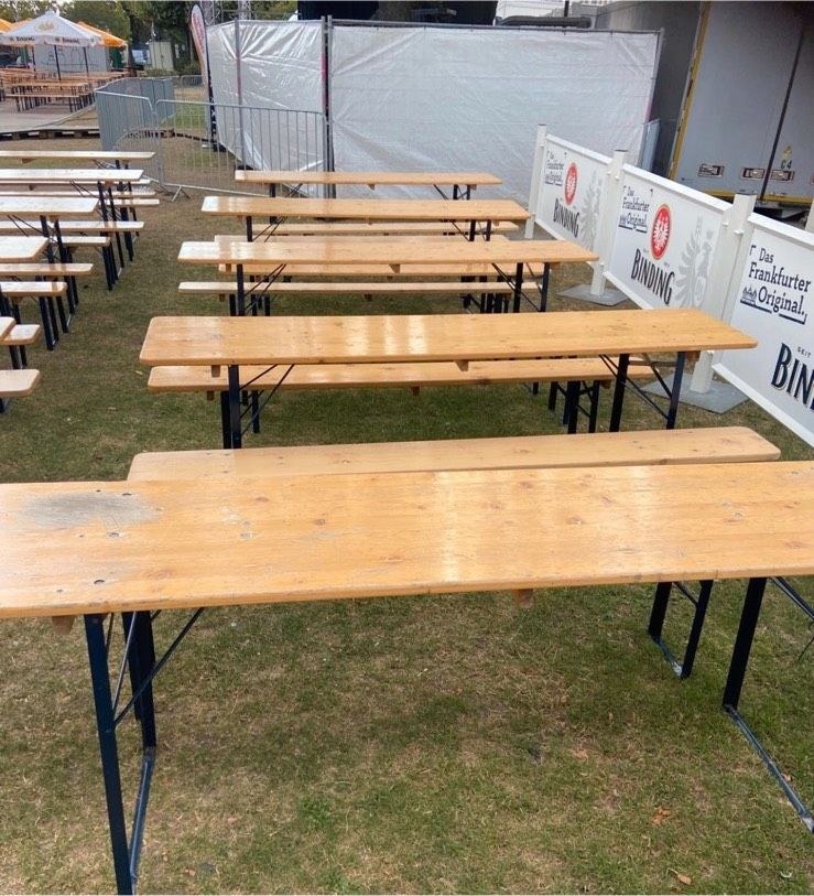 Bierzeltgarnitur Festzeltgarnitur Tisch hussen mieten in Bad Vilbel