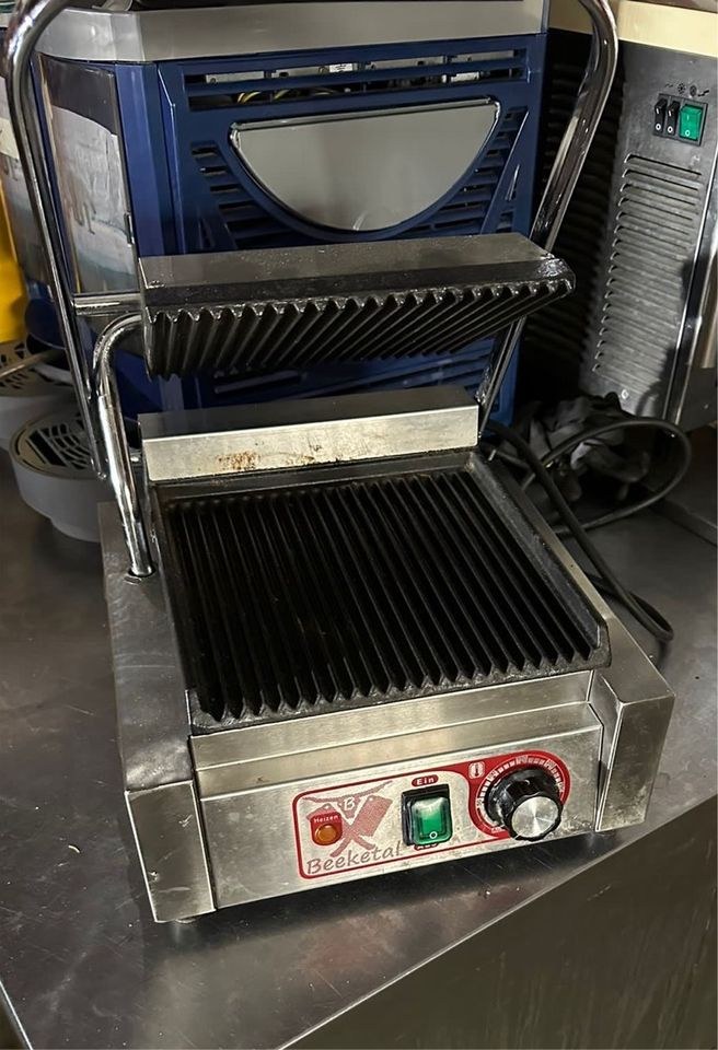 Kontaktgrill Panini Döner Grill Toaster mieten bei Mister-Event de