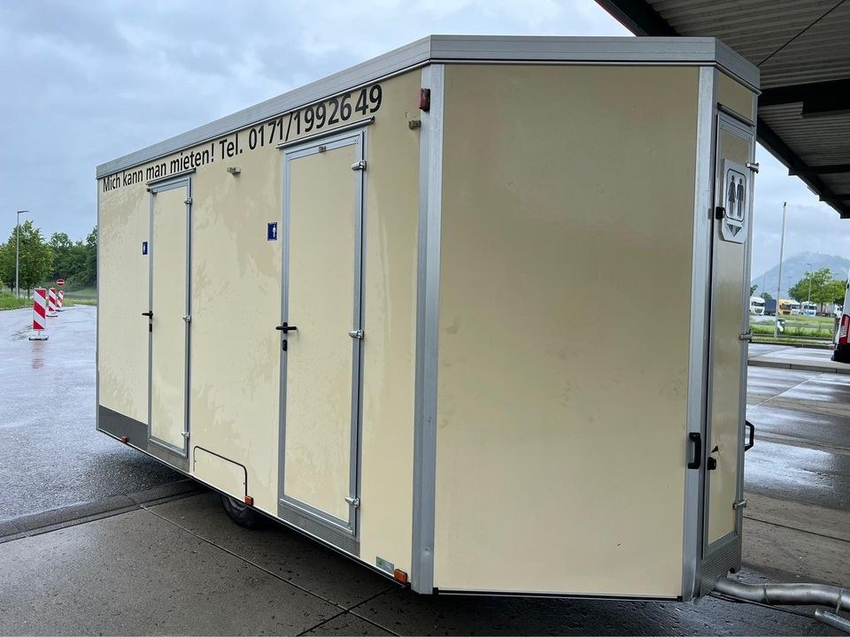 Toilette WC Klo Toilettenwagen Anhänger mieten bei Mister-Event de – 4