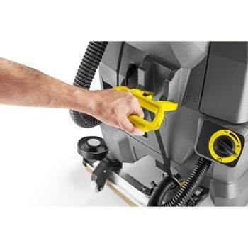 Kärcher Scheuersaugmaschine Bodenreiniger mieten bei MMP-Rent – 3