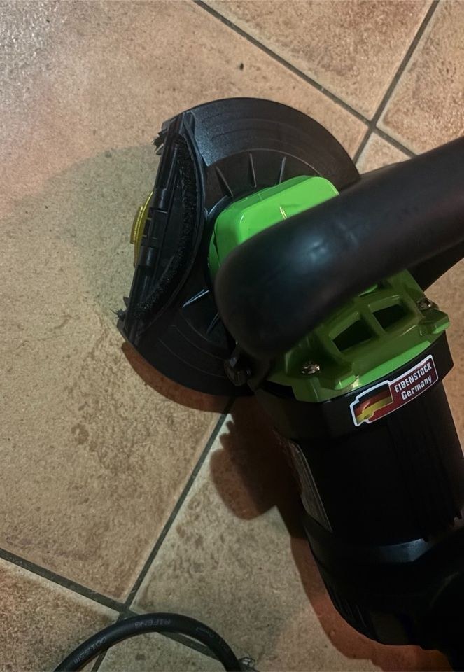 Betonschleifer Sanierungsfräse Estrich Fräse mieten bei MTK-Rent – 3