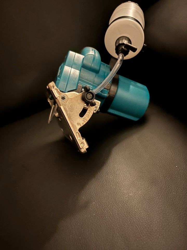 Akku Fliesenschneider Glasschneider m Wasser mieten bei MTK-Rent – 2