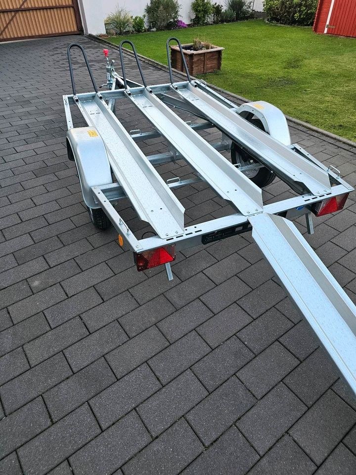 Motorradanhäger 750kg mieten bei Müller & Roosen – Zubehör statt Kauf