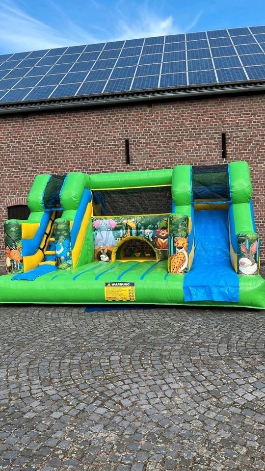 Jungle Tunnel Rutsche Hüpfburg mieten bei MyRento