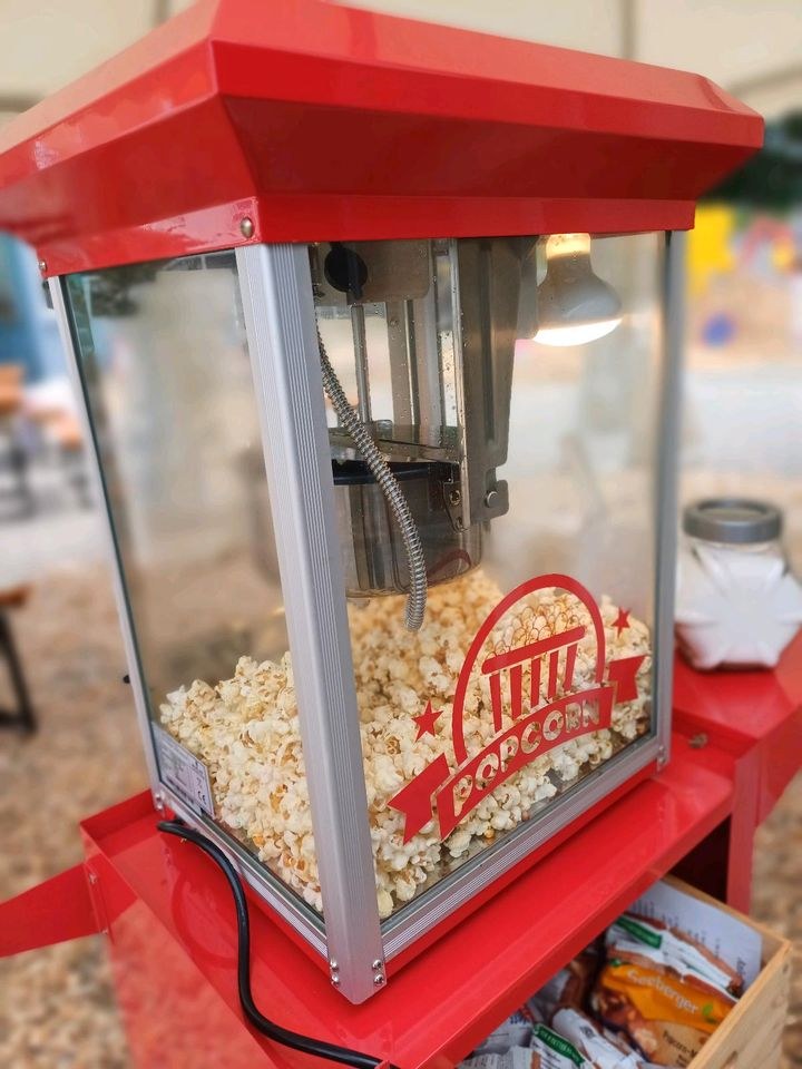 Popcornmaschine zum Kindergeburtstag mieten bei Candybar & Dekoverleih