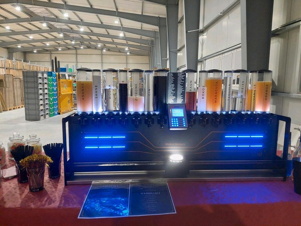 Cocktailmaschine Cocktailautomat mieten bei Candybar & Dekoverleih
