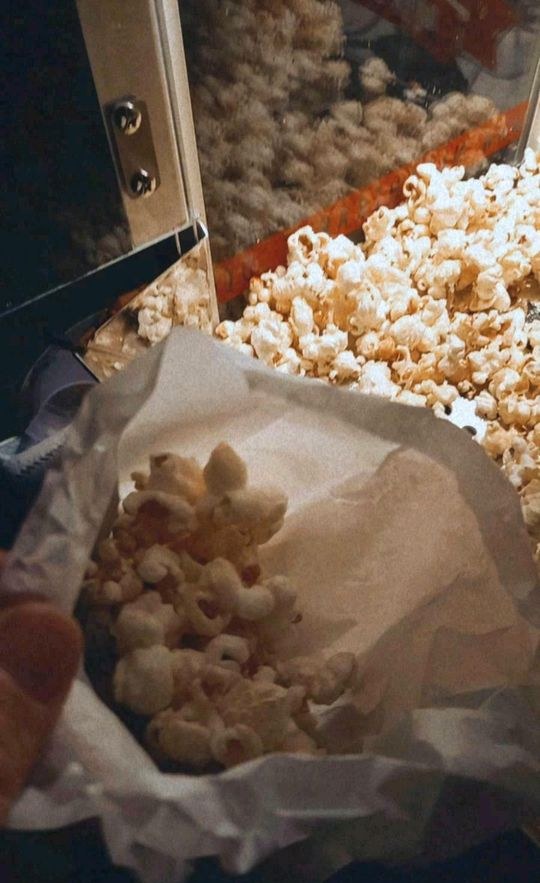 Popcornmaschine zum Kindergeburtstag mieten bei Candybar & Dekoverleih – 4