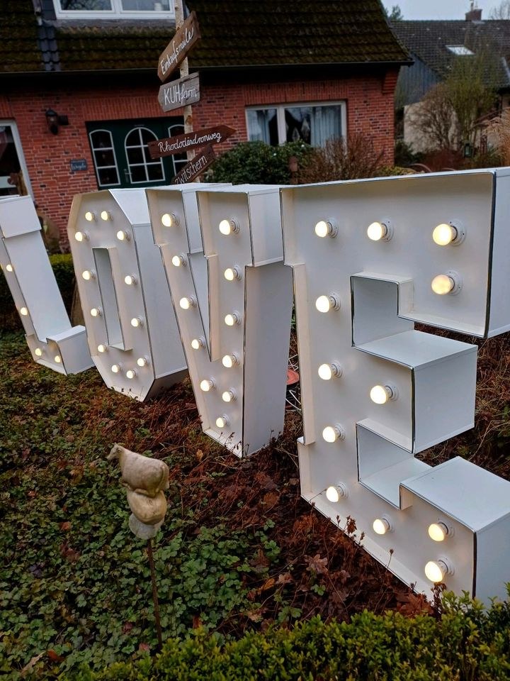 Love Buchstaben XXL mieten in Stelle – für die Hochzeit
