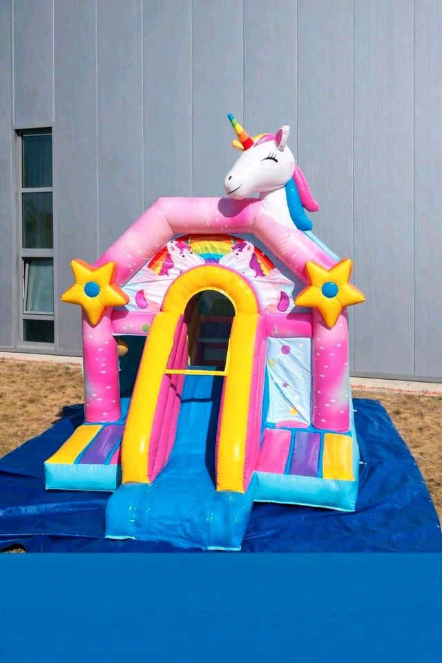 Hüpfburg Einhorn Rutsche 4,70m x 3,10m mieten in Stelle